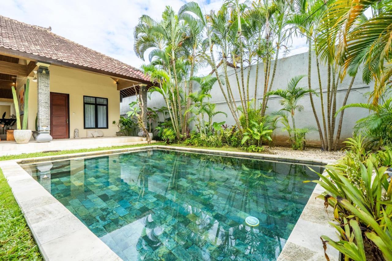 Villa Damai Oasis In The Heart Of Seminyak Exterior foto